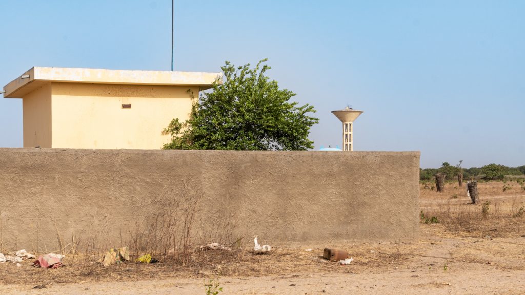 Pumpstation und Wasserturm im Saloum-Delta